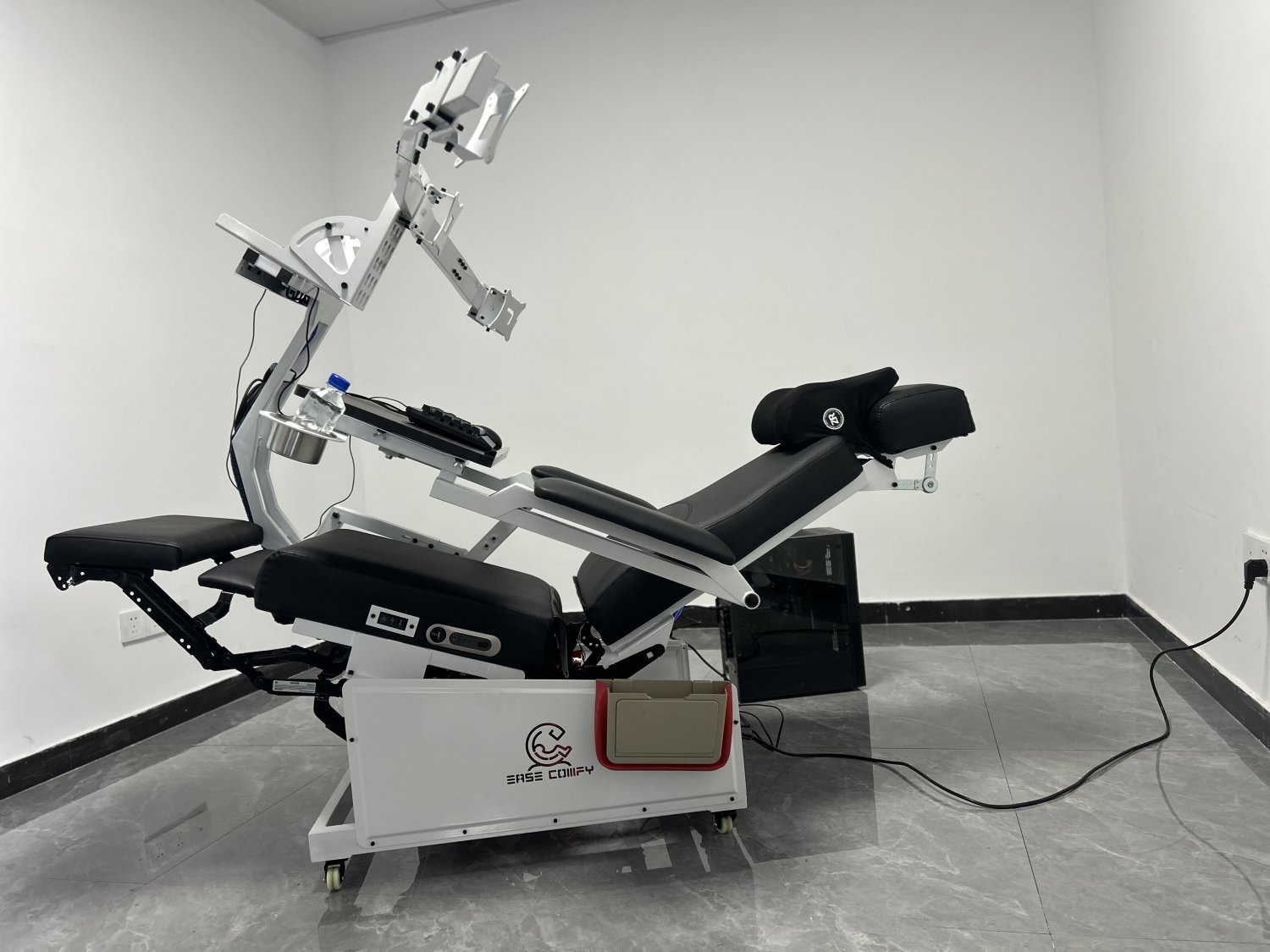 Easy Trio 3 Tilted Computer Chair Workstation Computer Cockpit Zero Gravity Chair Hot Cool Massage Seat Comfortable and Affordable