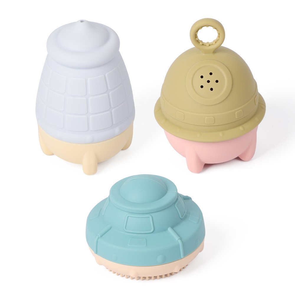 Customized silicone baby bath toy set with water spray function, spacecraft/UFO/rocket shape, suitable for both men and women, suitable for infants and young children, made of food grade material